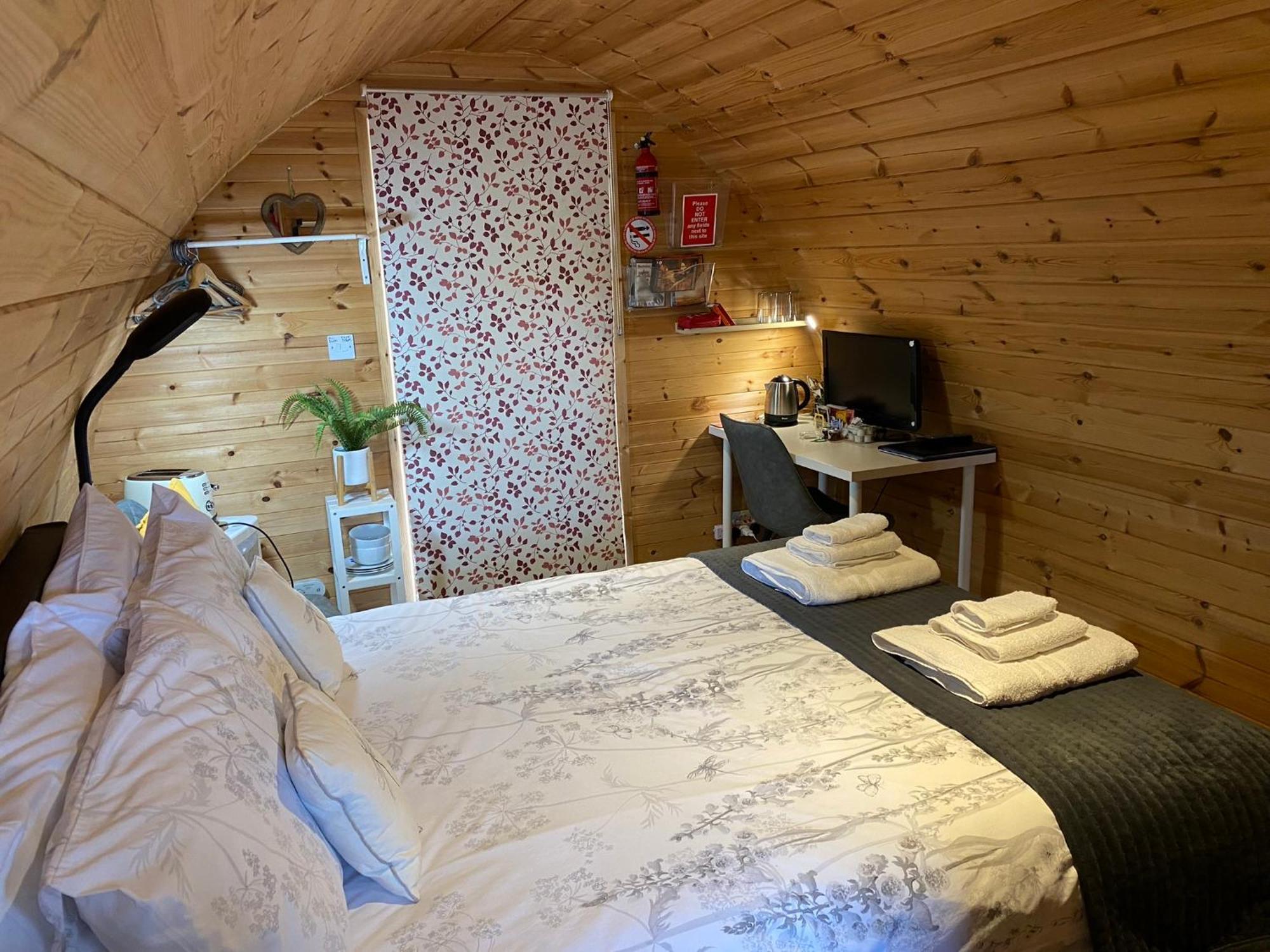 Earls View Pod Hotell Carna Exteriör bild